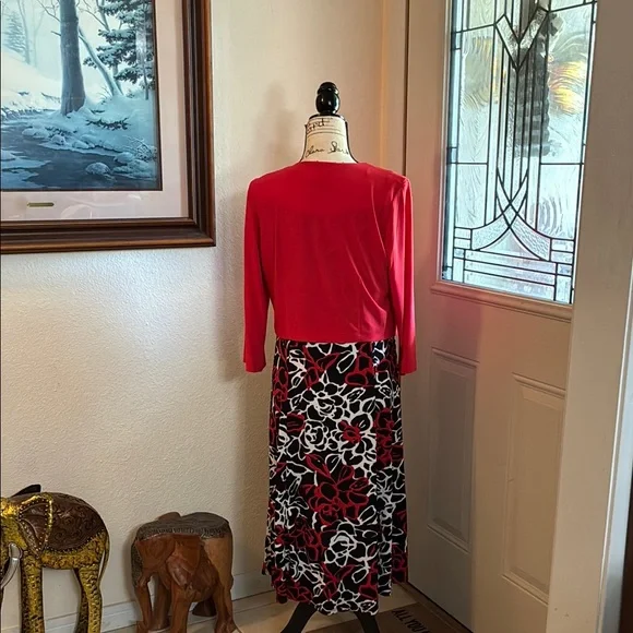 Danny & Nicole-Red and Black Floral Dress with Jacket, Sz Med, Only worn once - Picture 5 of 5